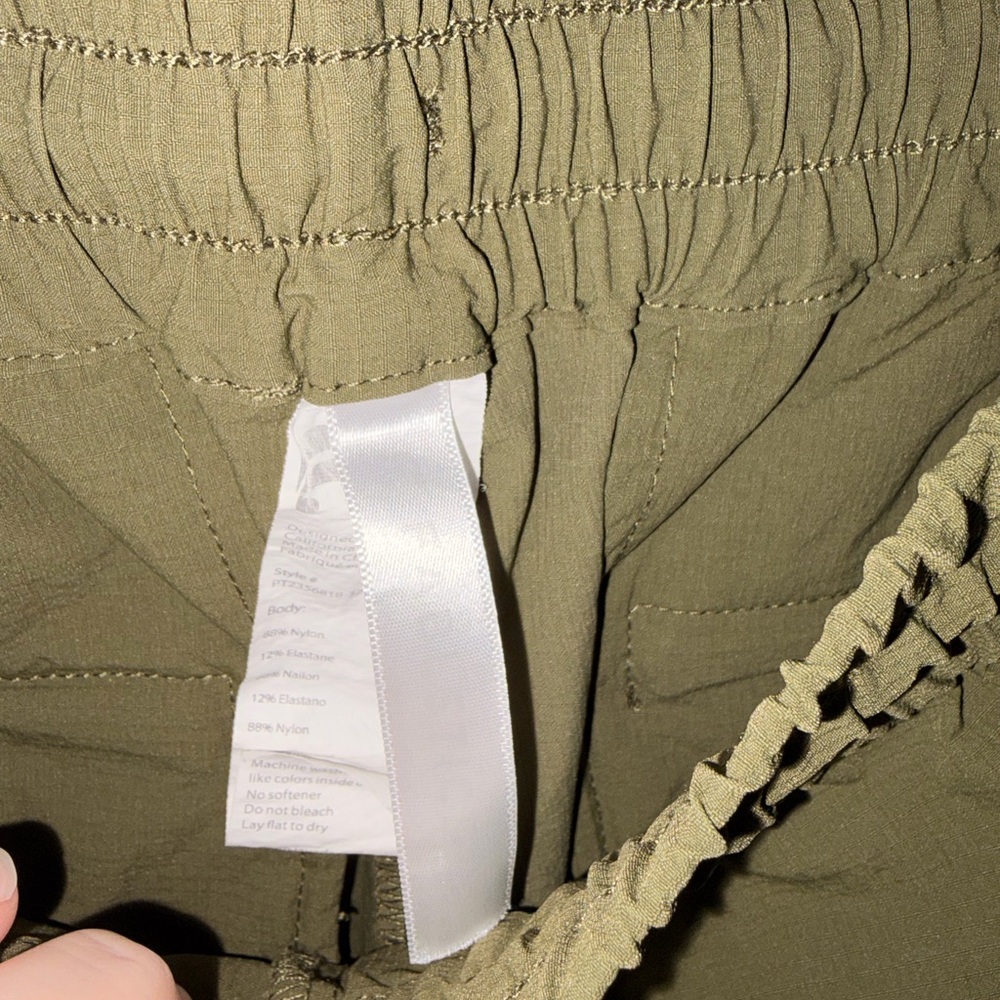 Fabletics Cargo joggers Medium - Picture 3 of 6